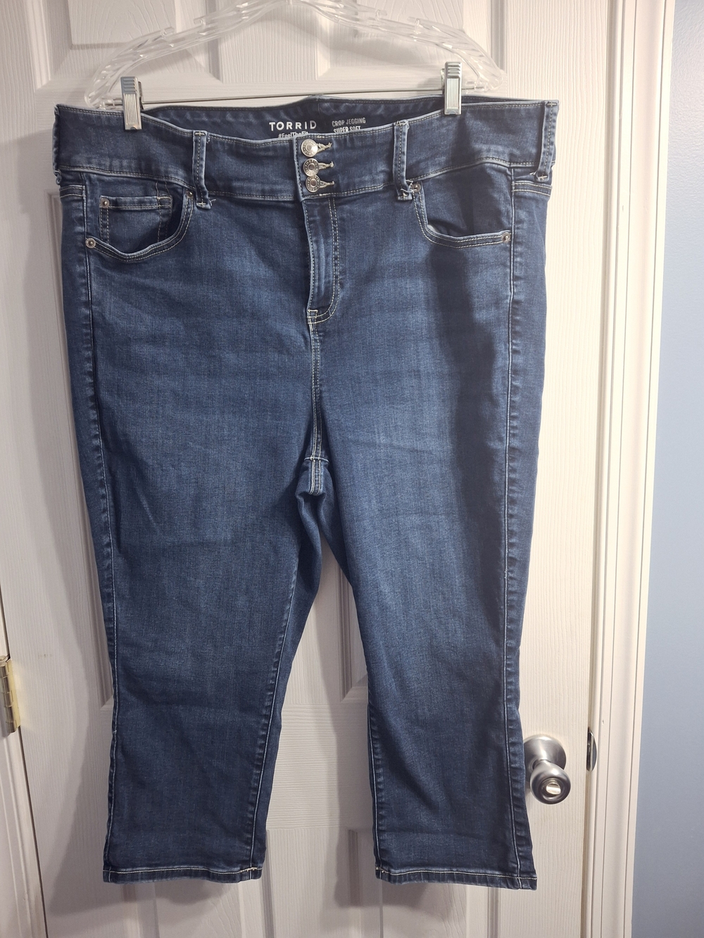 torrid Blue Cropped High-Rise Denim Jeans, Size 22w